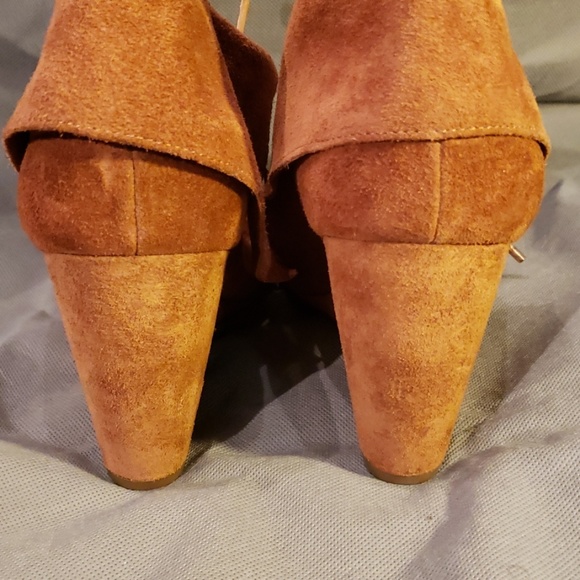 Michael Kors Jada Wedge Boot - Picture 6 of 8